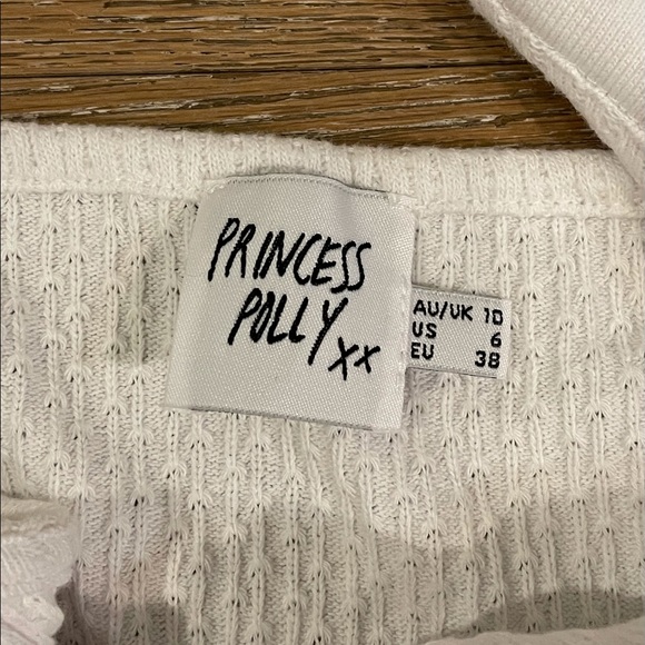 SOLD Princess polly halter top - Picture 6 of 6